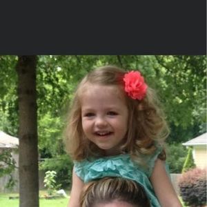 Meet your Posher, Adrianne